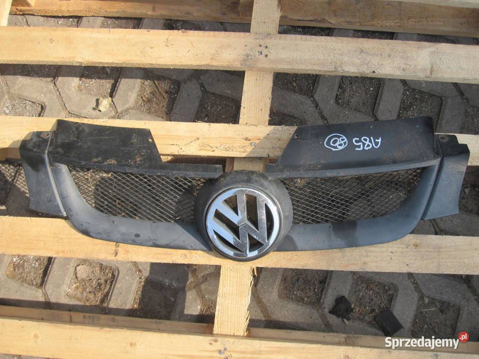 VW GOLF V 06r atrapa grill