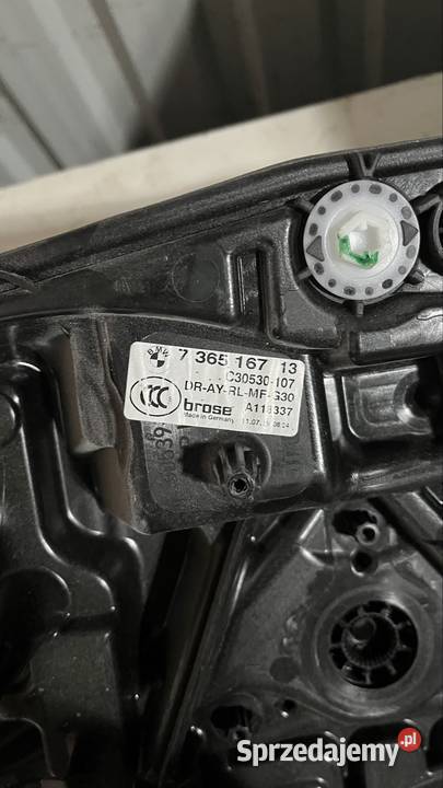 Mechanizmy do oposzczania szyb przód i tył świętokrzyskie Piotrów-Gułaczów sprzedam