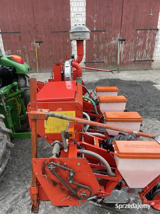Siewnik do kukurydzy BECKER Lublin
