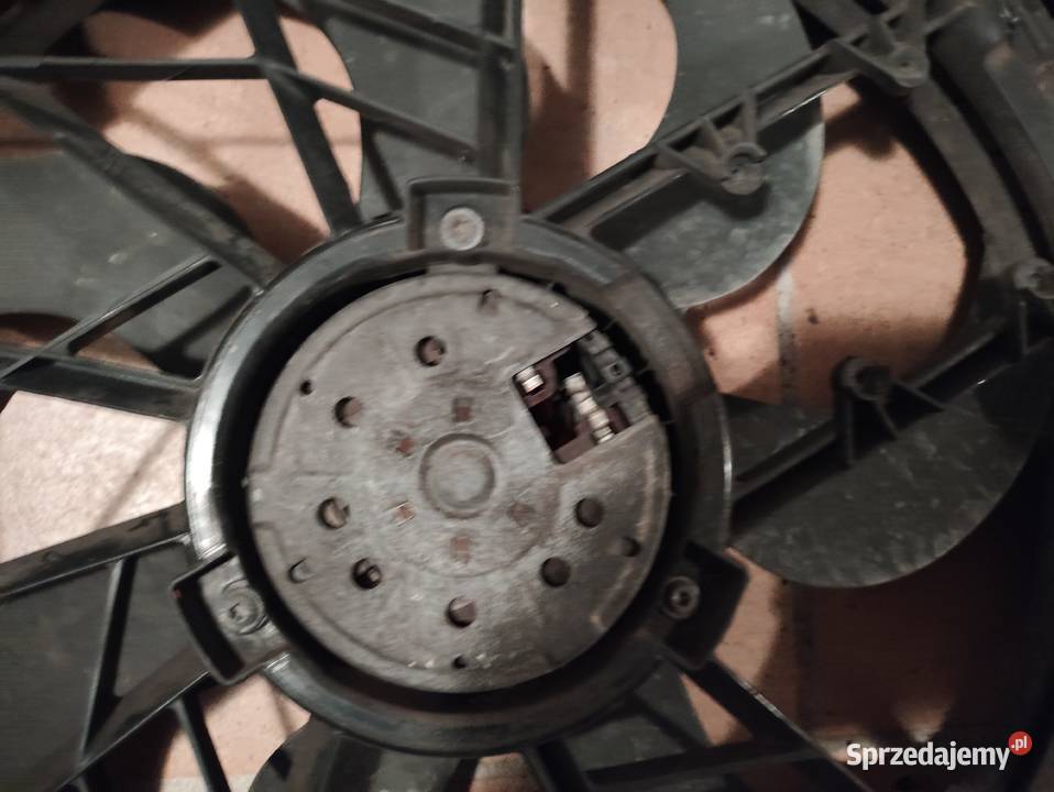 Wentylator chłodnicy z obudową do Volvo V70 II mazowieckie Warszawa