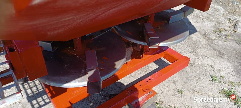 Rozsiewacz nawozów 600 nieuszkodzony kujawsko-pomorskie Przybranowo