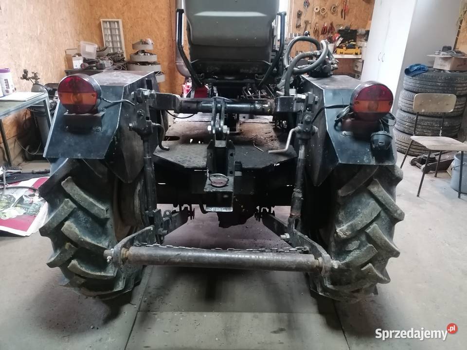 Ciągnik traktor sam Skrzynia biegów Manualna podkarpackie Strzyżów