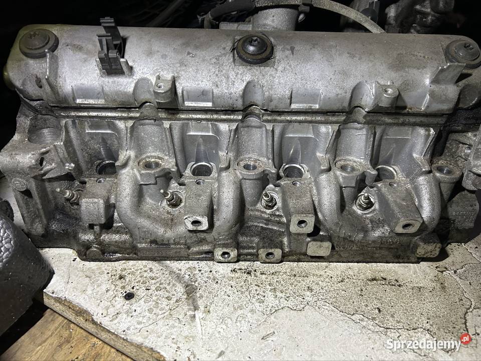Głowica wałek komplet renault trafic II 19 dci Kęty