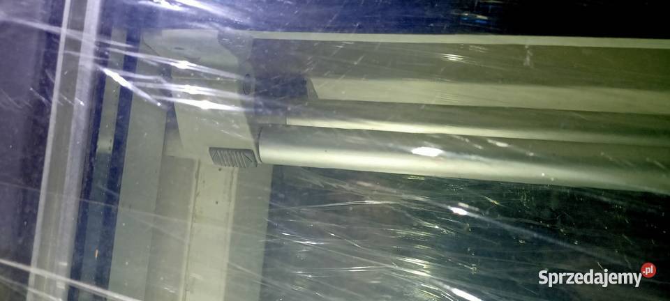 Okno dachowe velux z kołnierzem uszczelniającym