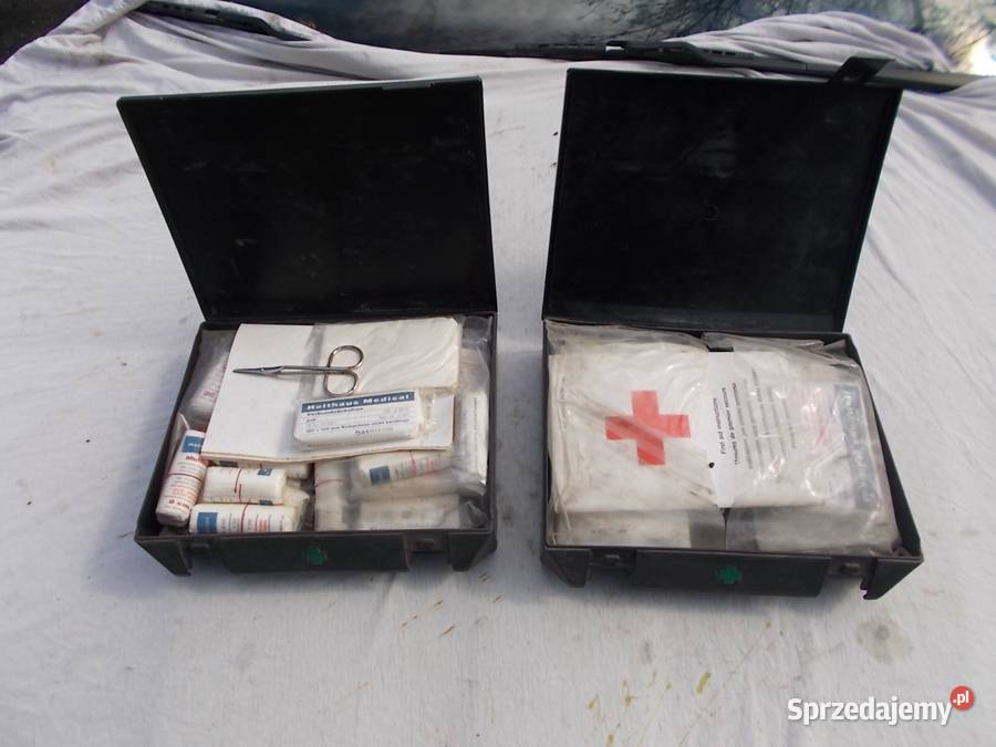 Apteczka BMW 5 E34 Poniatowa