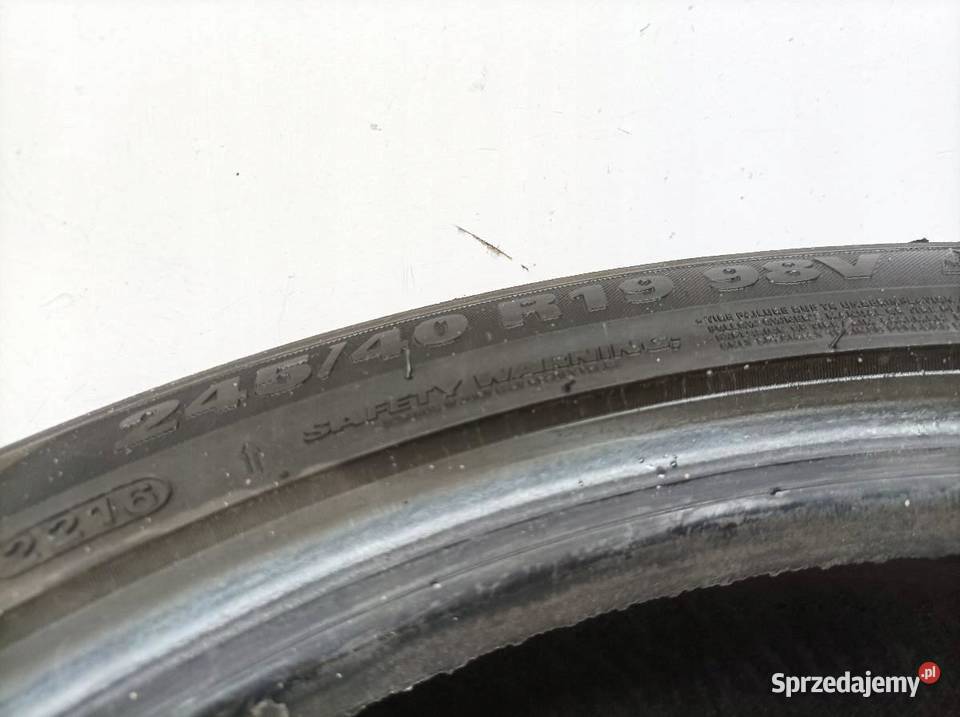 2x OPONA ZIMOWA KUMHO WINTERCRAFT WP71 24540R19