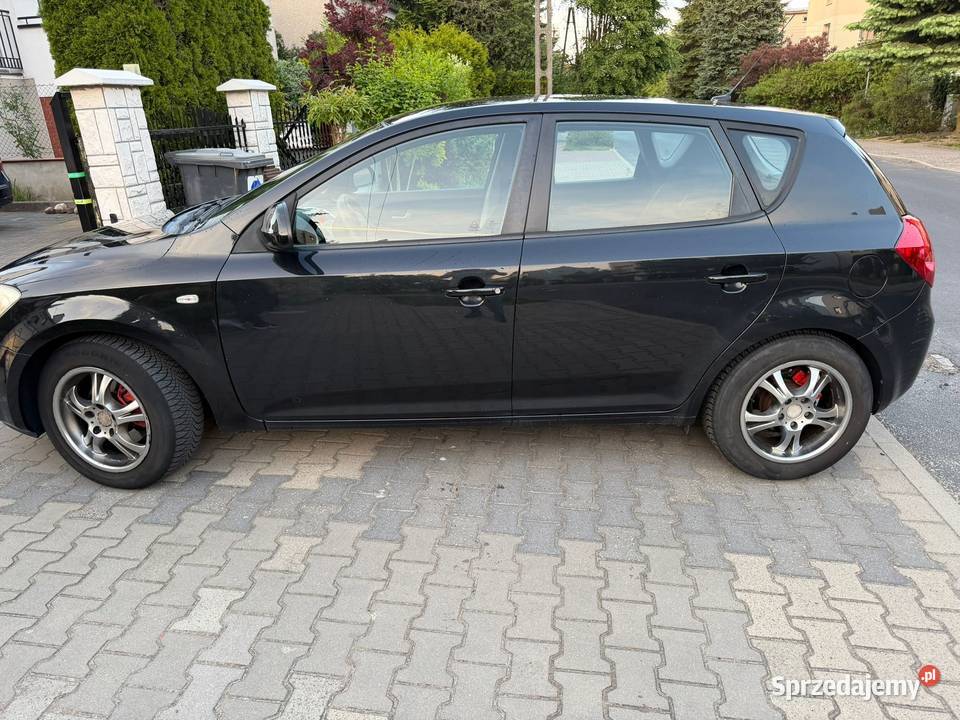 Kia ceed 16 crdi 90 2007r Świeże opłaty nieuszkodzony Lublin sprzedam