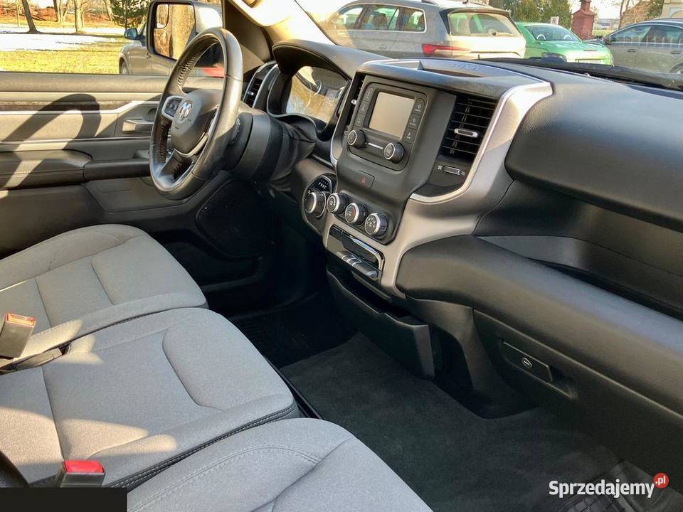 Dodge RAM 56 Benzyna 390 4x4 2019r Homologacja benzyna RAM Gdańsk