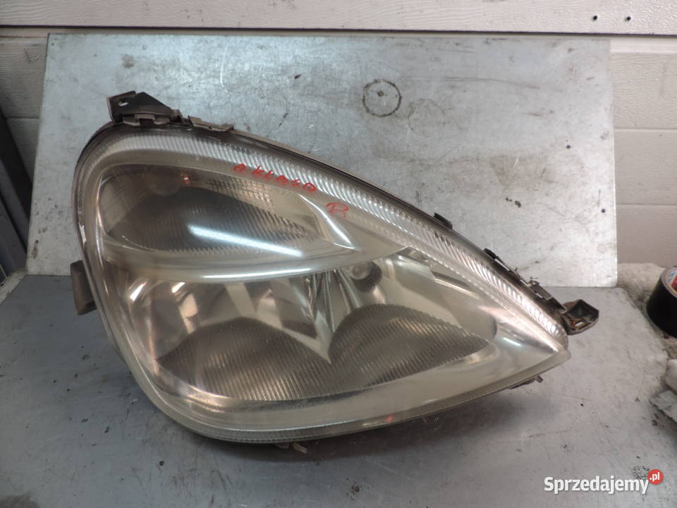 Lampa Prawy Przód Mercedes A Klasa W168 Rok produkcji 2003 sprzedam
