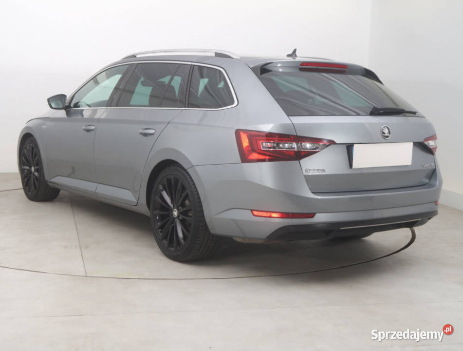 Skoda Superb 20 TSI benzyna Bielany Wrocławskie