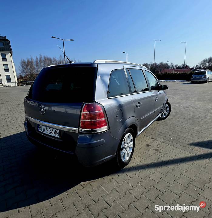 Opel Zafira 19 CDTI 7 miejsc
