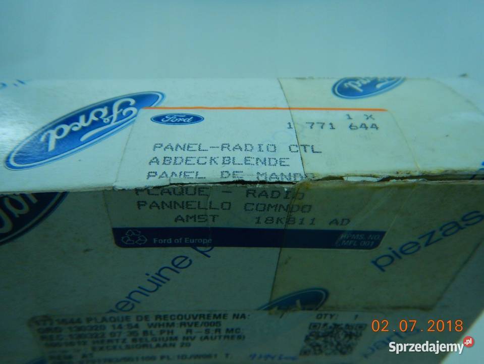PANEL RADIA FORD FOCUS III 11