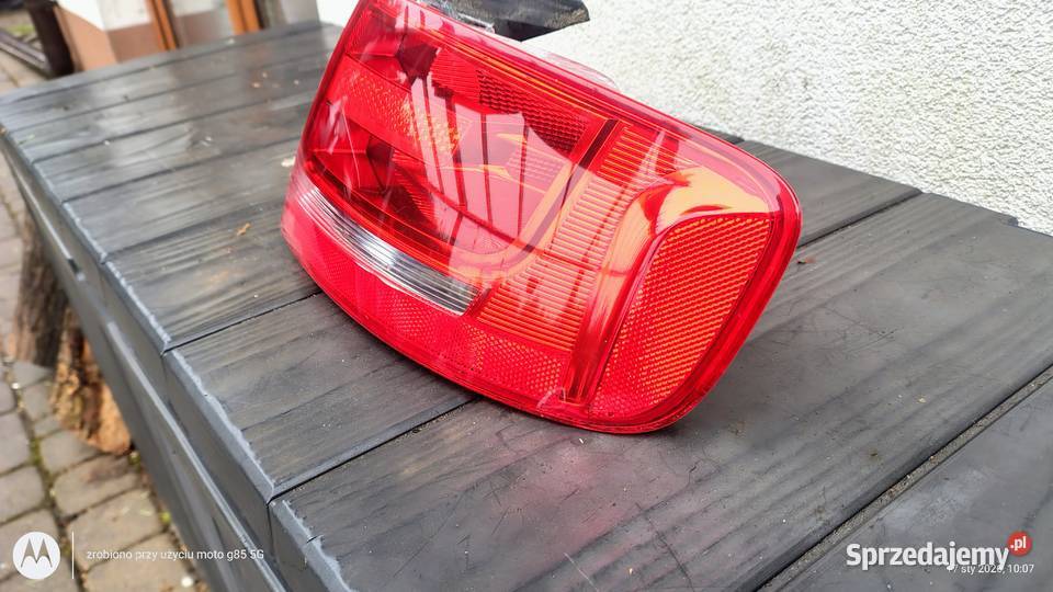 Tylna prawa narożna lampa Audi A4 B8 sedan osobowe Lampy tylne Lubin sprzedam