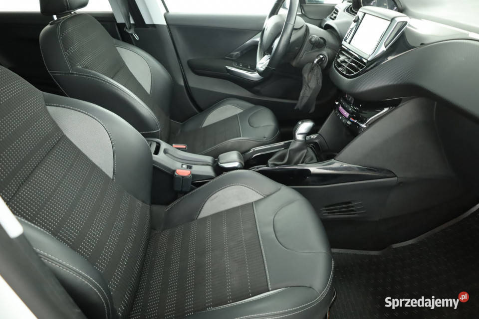 Peugeot 2008 12 PureTech Piaseczno