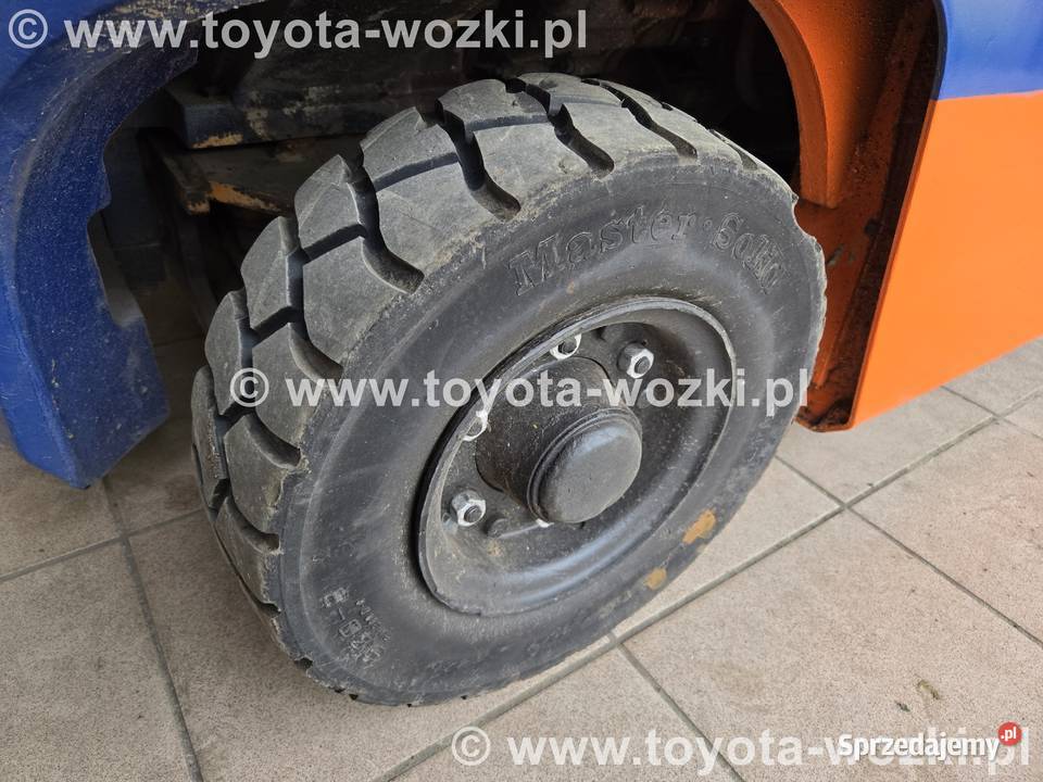 Wózek widłowy TOYOTA 5FG10 TOYOTA 5FGF10 widlak Wózki widłowe