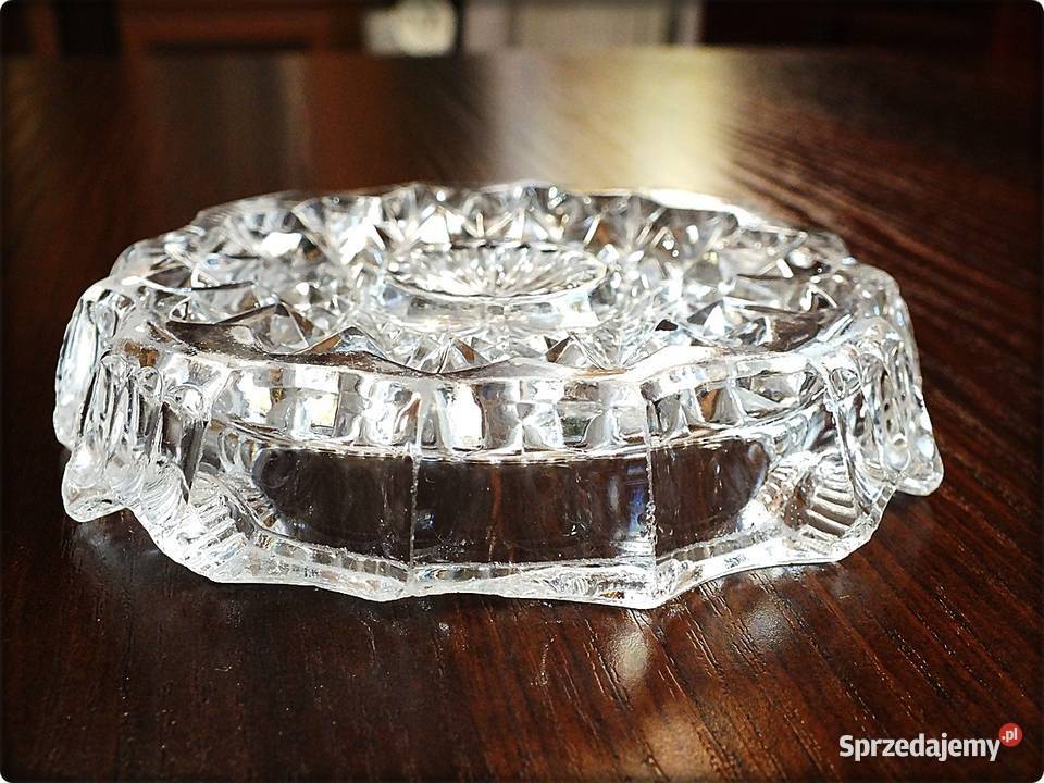 Popielniczka Kryształowa z PRL Wielokątna Stan Żary