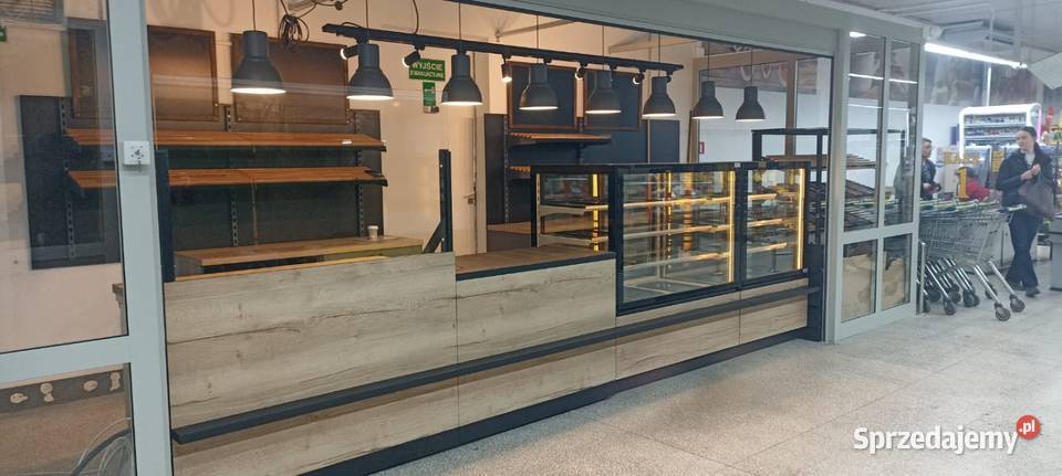 Komplet wyposażenie sklepu piekarniczego witryna Szczecin