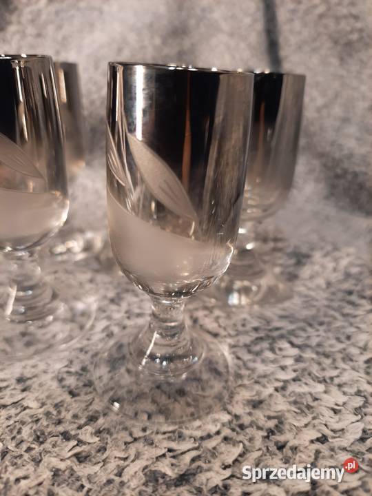 Komplet gastronomiczmy szklanki kieliszki