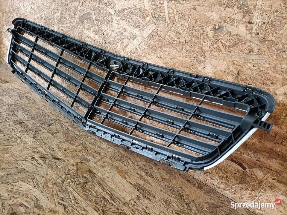 MERCEDES CKLASA W204 GRILL ATRAPA CHŁODNICY wielkopolskie