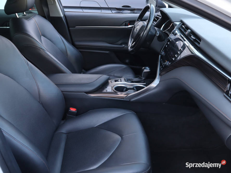 Toyota Camry 25 Hybrid