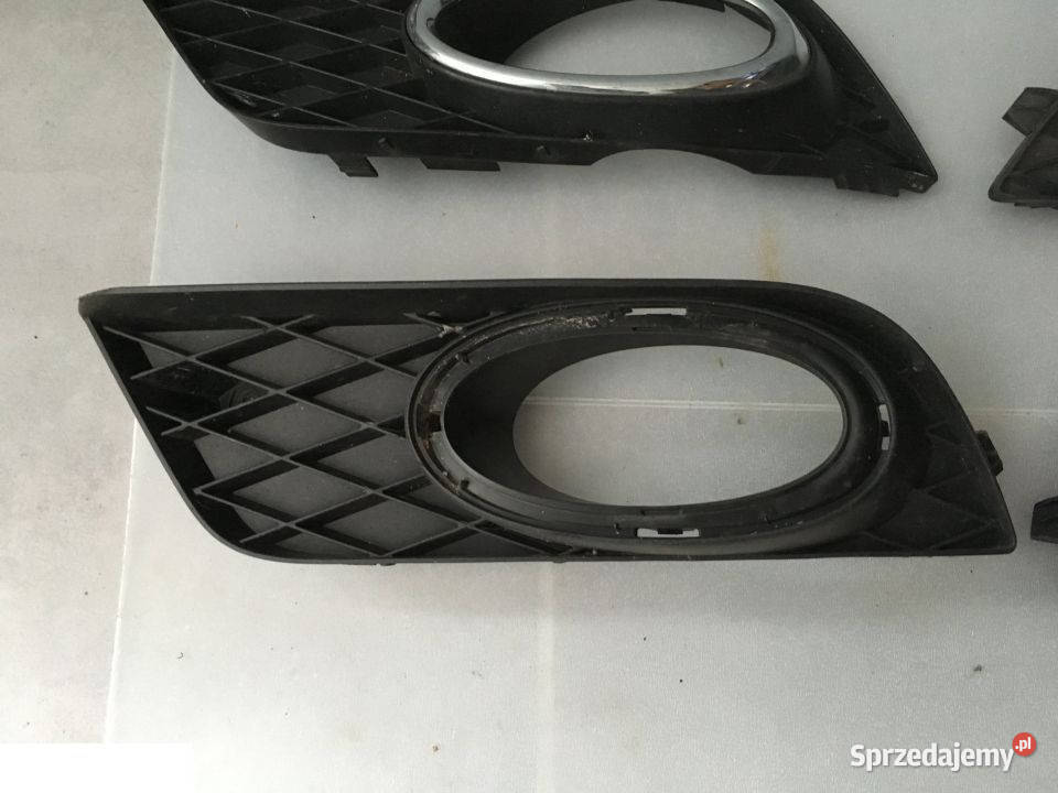 HONDA CIVIC SEDAN 2014 RAMKA HALOGENU LEWA Karoseria Kozubszczyzna