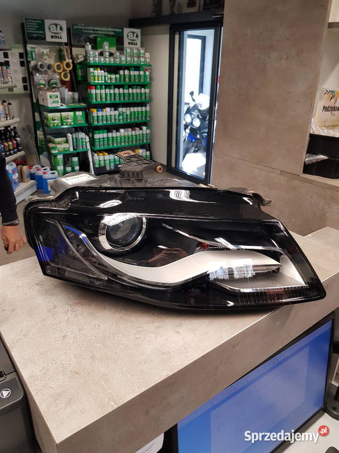 Lampa prawa do Audi a4 b8 używana kod części 8k0 śląskie Kończyce Małe