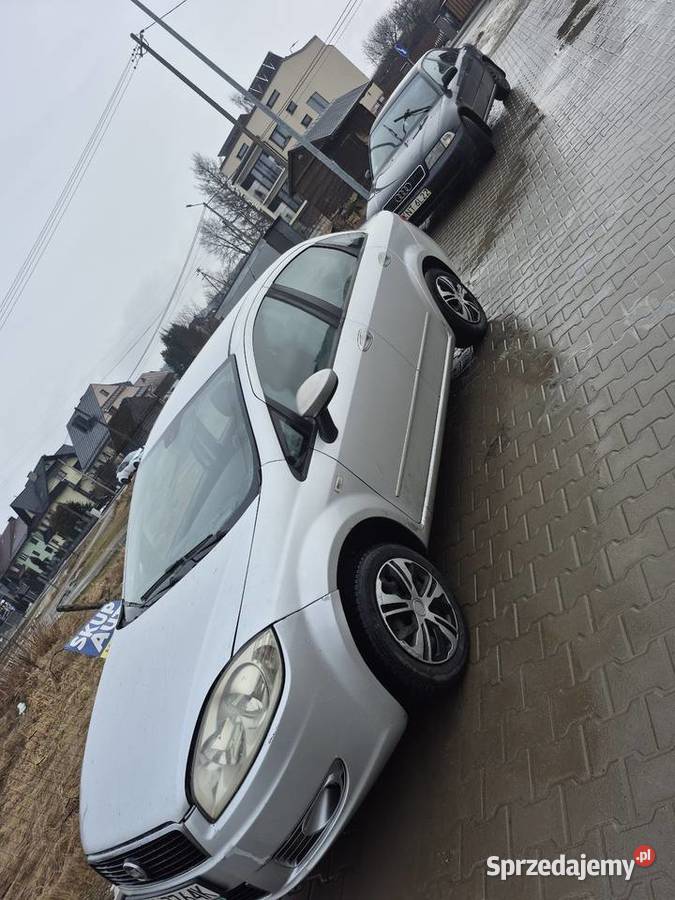 Fiat Linea 14 benzyna 2007 Rok produkcji 2007 małopolskie Nowy Sącz