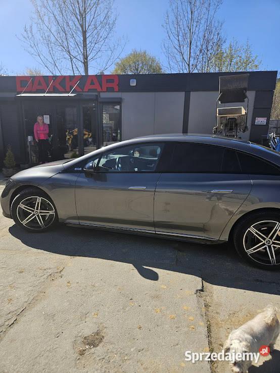mercedes EQE 300 2023 r super stan