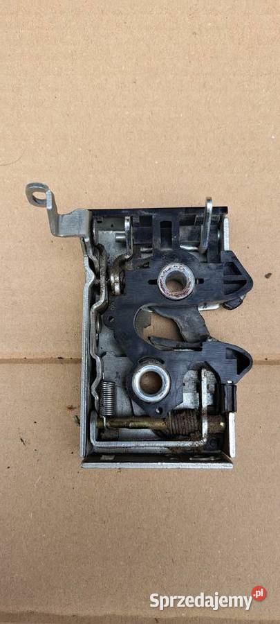 Zamek drzwi prawy przód Audi 80 B4 pomorskie Luzino