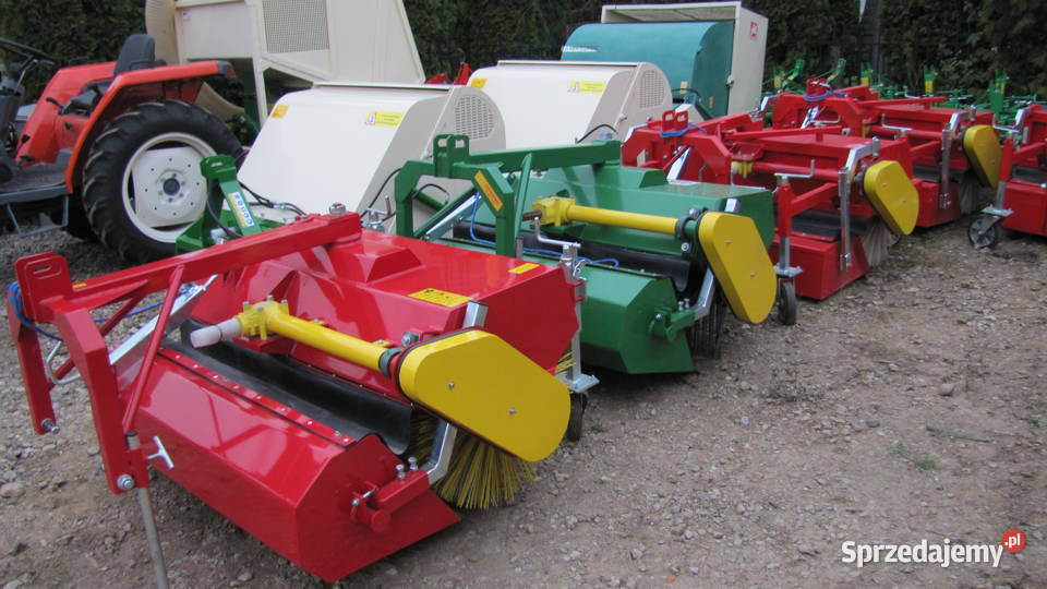 Zamiatarka z koszem napęd hydrauliczny traktor Węgrów
