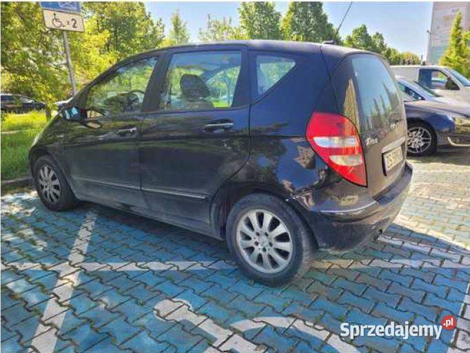 Syndyk sprzeda MERCEDES BENZ A150 Szczecin