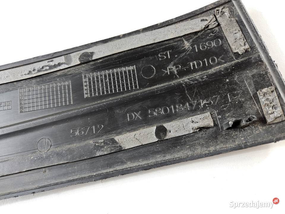 IVECO DAILY LISTWA PASA PRZEDNIEGO PRAWA osobowe wielkopolskie