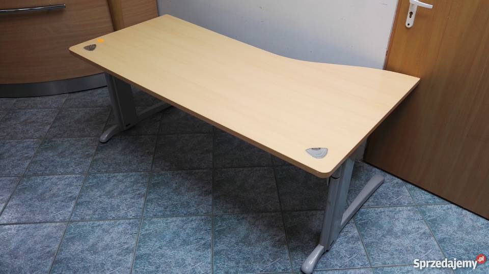 Biurko z wycięciem Steelcase meble biurowe używane Poznań Biurko z wycięciem Steelcase meble biurowe używane Poznań