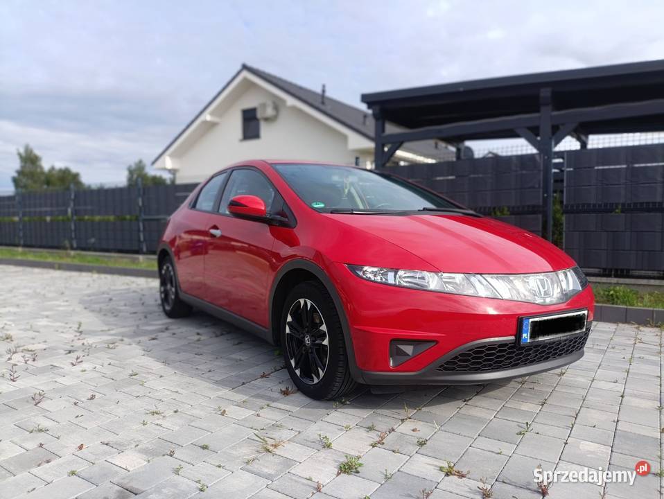 Honda Civic VIII 14 benzyna maly przebieg brak
