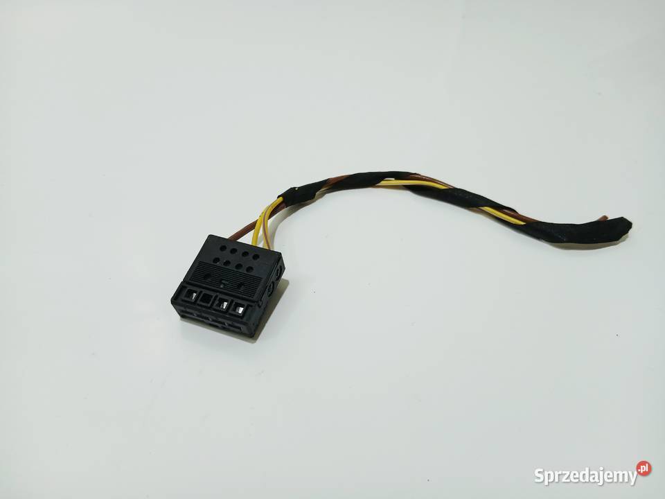 KOSTKA LAMPY W KLAPĘ BAGAŻNIKA BMW X1 E84 OE lubelskie Strzyżewice