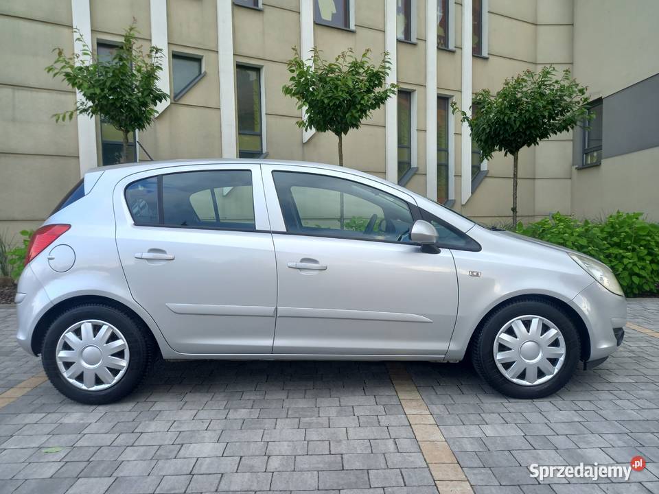 OPEL CORSA 12 EcoTec Nowy Przegląd 5Drzwi Klima Gliwice