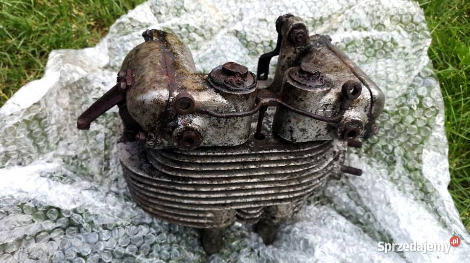 Zabytkowe części Silnik Motor JUNAK głowica