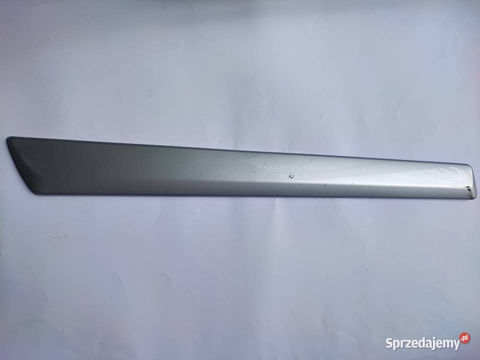 Listwa drzwi Suzuki Liana