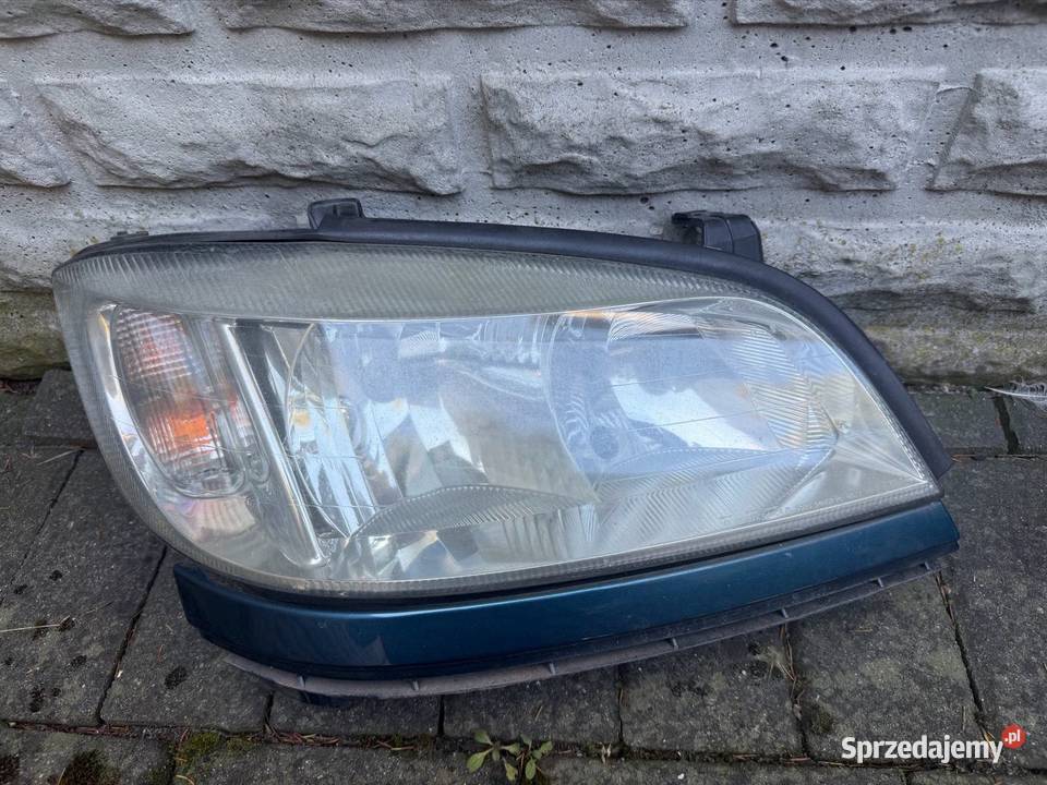 Lampa przód Opel zafira A Ostrów Wielkopolski