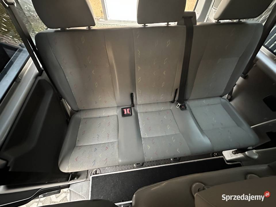 Volkswagen Transporter 19 T5 long TDi 9 osób przyciemniane szyby