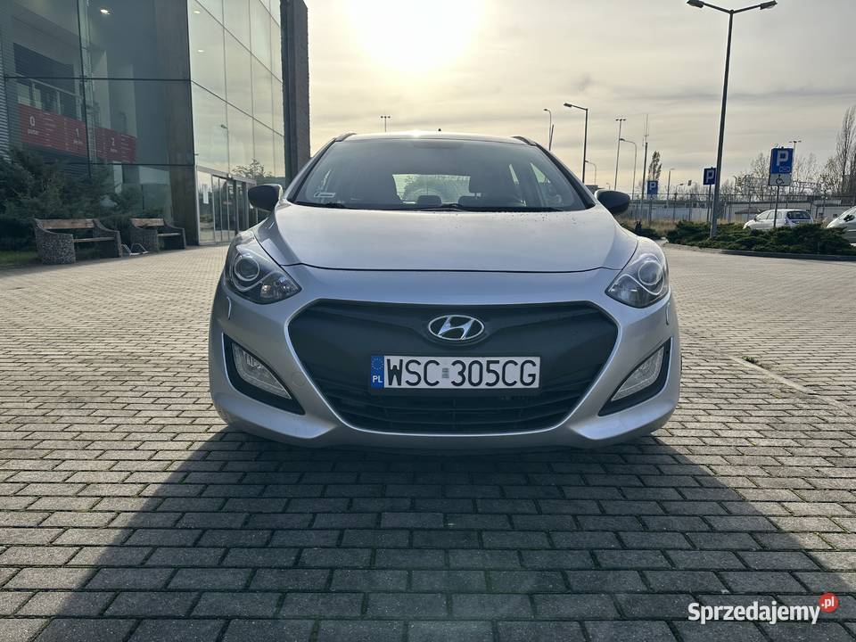 Hyundai i30 14 CRDi 90 2013 Oszczędny Łódź