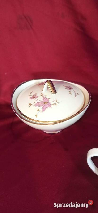 stare cukiernice sygnowane Porcelana i szkło Chorzew