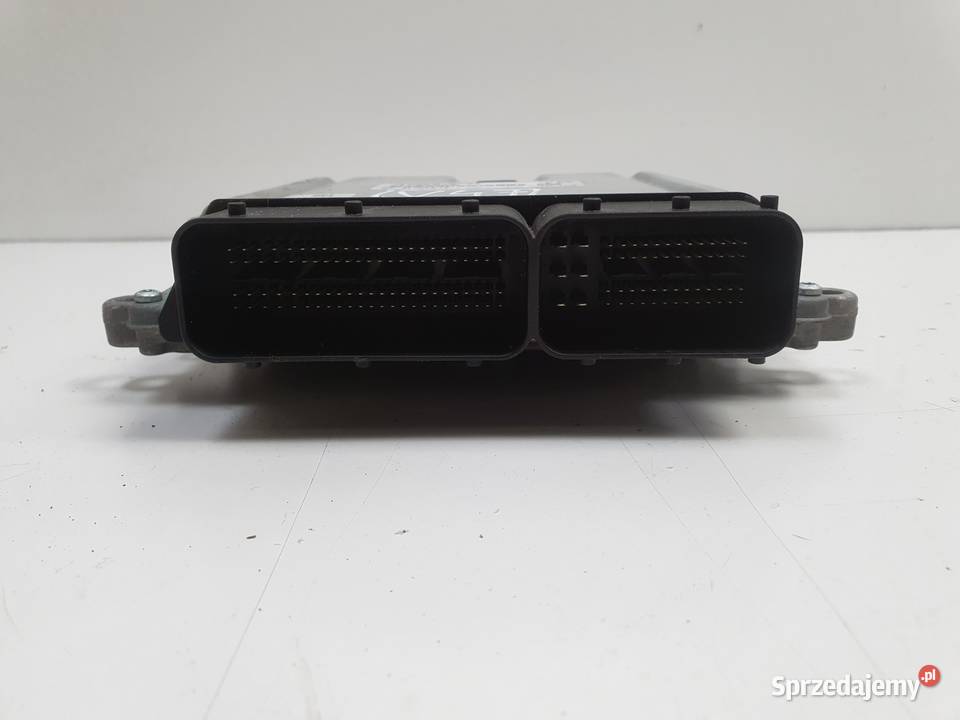 Volvo V40 II 20 D3 STEROWNIK SILNIKA komputer