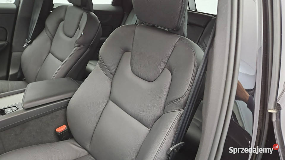 Volvo XC 60 B5 B AWD Plus Dark aut Z Polskiego