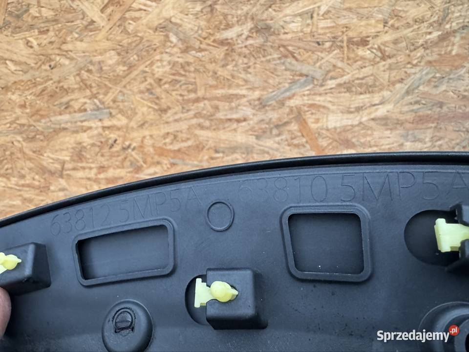 Listwa błotnika przód prawa rh Nissan Ariya