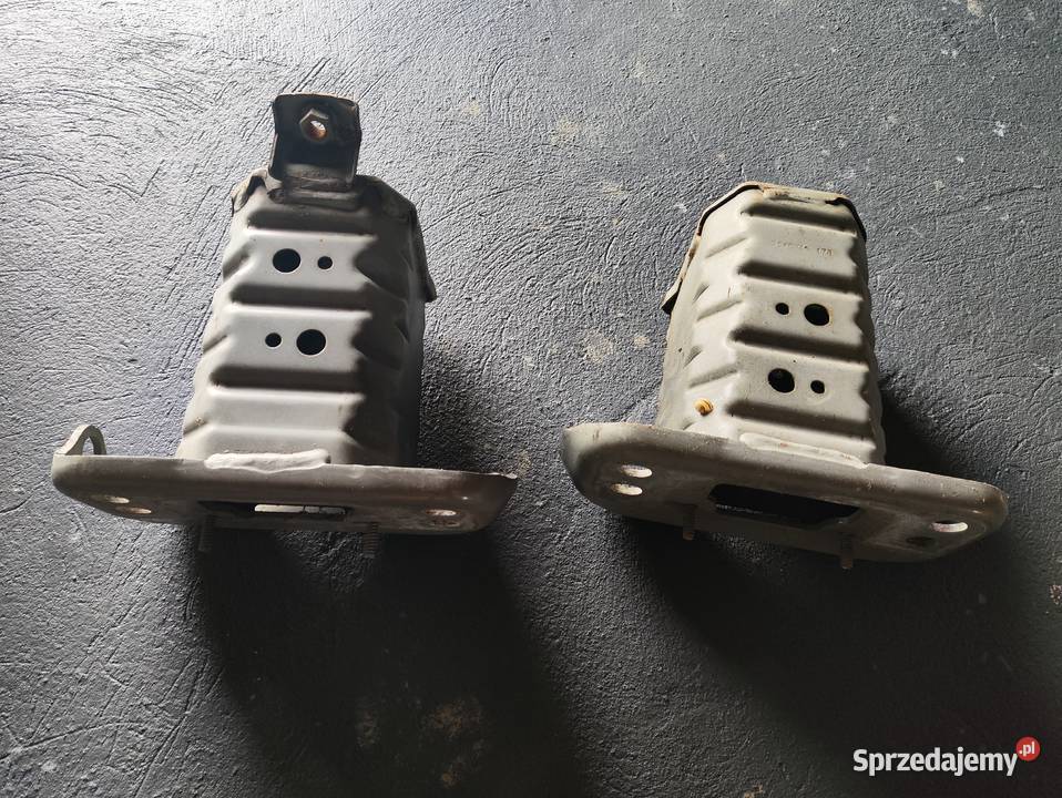 STREFA ZGNIOTU PRAWA LEWA TOYOTA YARIS III osobowe mazowieckie sprzedam