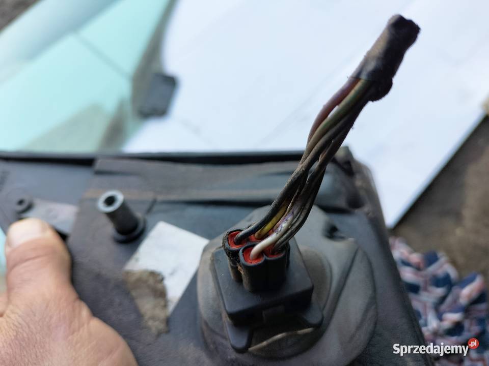 FORD MONDEO MK1 MK2 5 PINY LUSTERKO ZEWNĘTRZNE osobowe Kamień-Kolonia