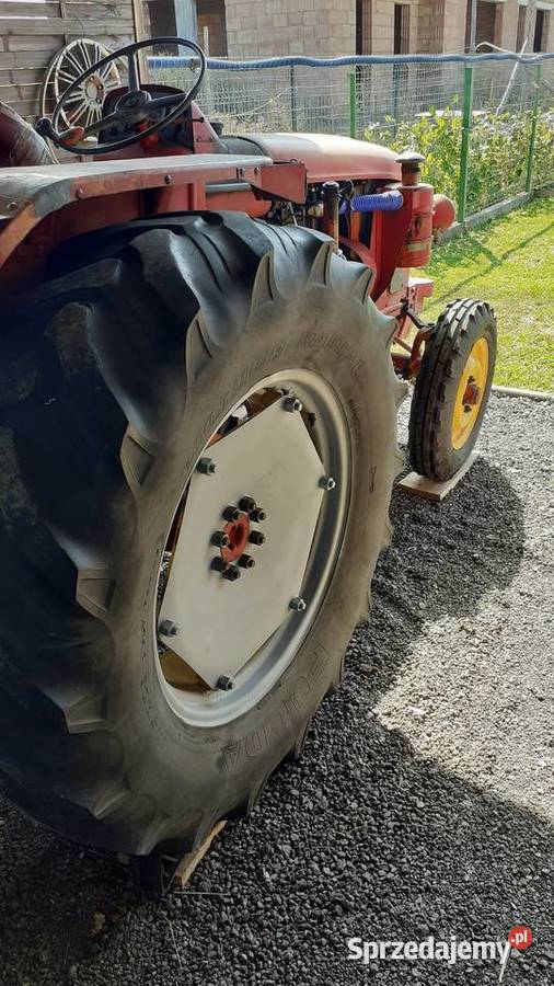 Traktor Retro 1965r RENAULT R7051 Łukanowice