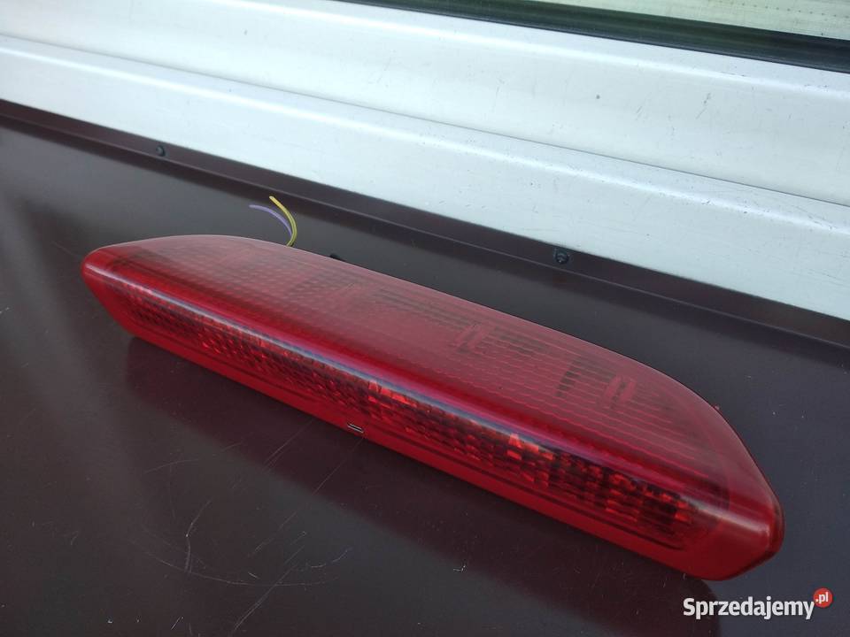 Peugeot 307 SW kombi trzecia lampa światło stop