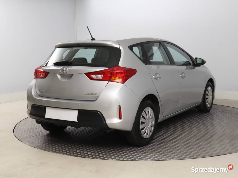 Toyota Auris 13 Dual VVTi srebrny Bielany Wrocławskie